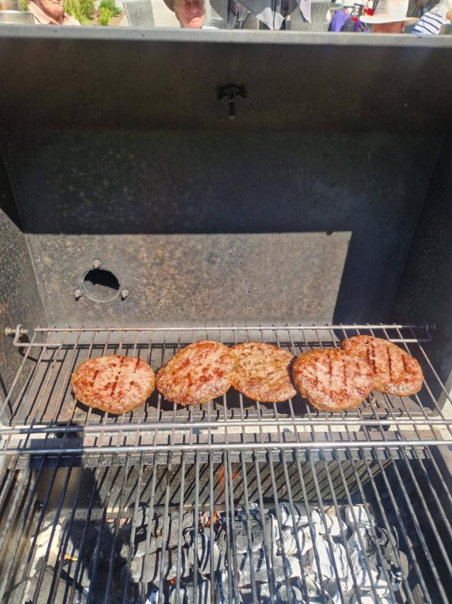 burgers on a bbq 